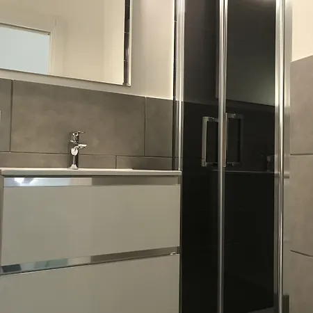 فندق مبيت وإفطار Mellos 4*