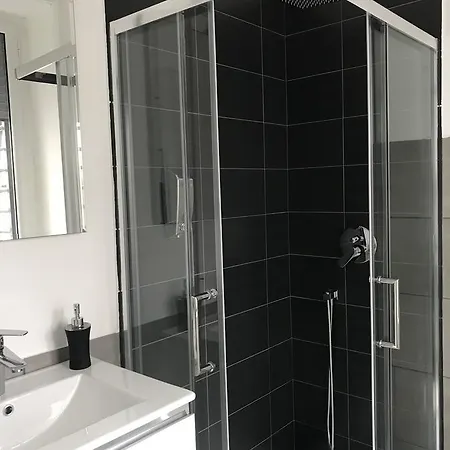 فندق مبيت وإفطار Mellos 4*