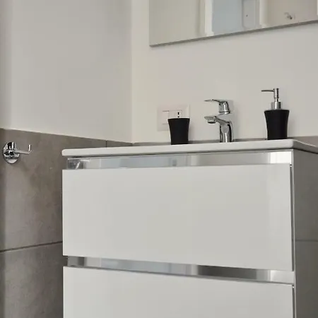 Mellos فندق مبيت وإفطار 4*