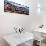 Mellos 4* נאפולי