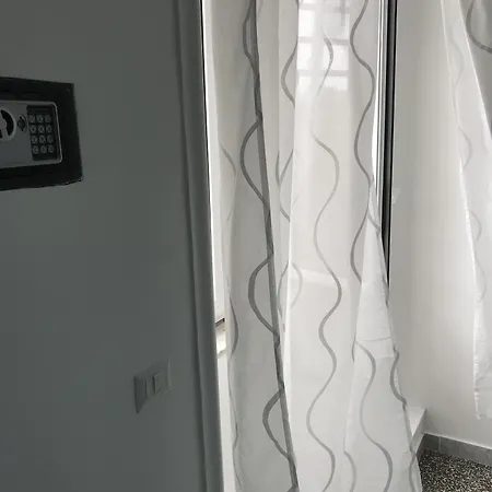 ベッド・アンド・ブレックファスト Mellos