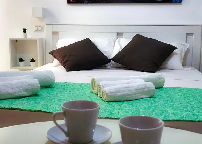 Mellos Bed & Breakfast